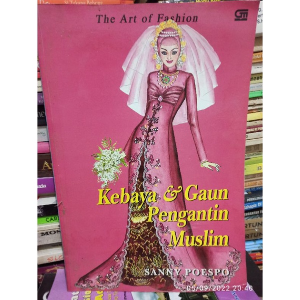 

buku design Kebaya dan gaun pengantin Muslim
