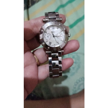 Preloved Jam tangan GC swiss watchs diamond