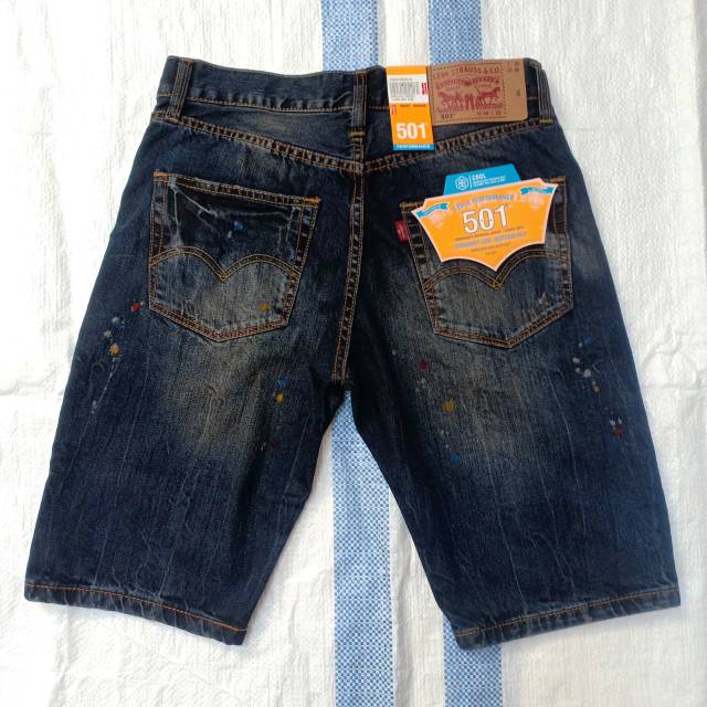 Celana pendek levis 501