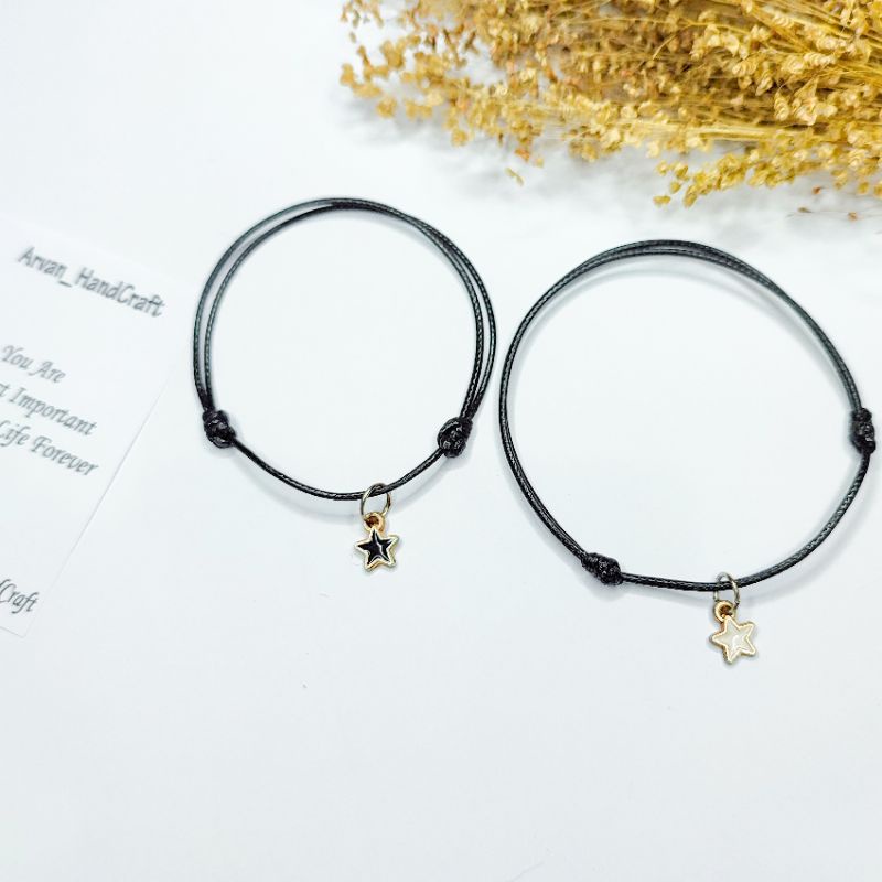 Gelang Tali Kulit Liontin Bintang Kecil / Gelang Bintang