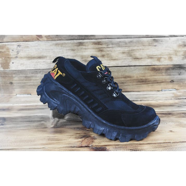 Sepatu Safety Pria Boots Cat Tracking Adventure