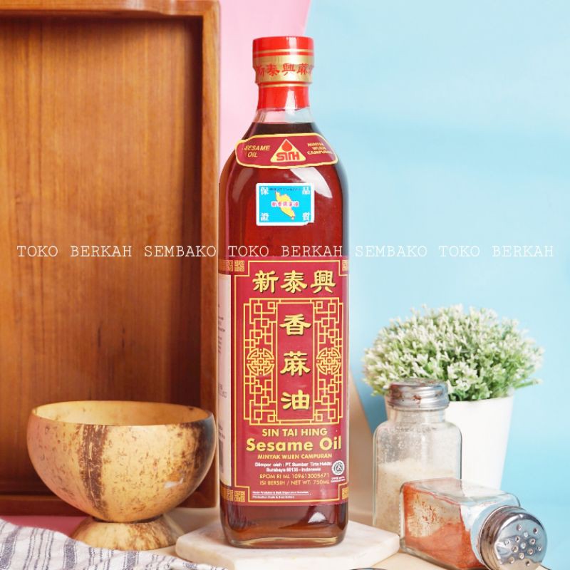

Minyak Wijen Sin Tai Hing 750ml / Sesame Oil