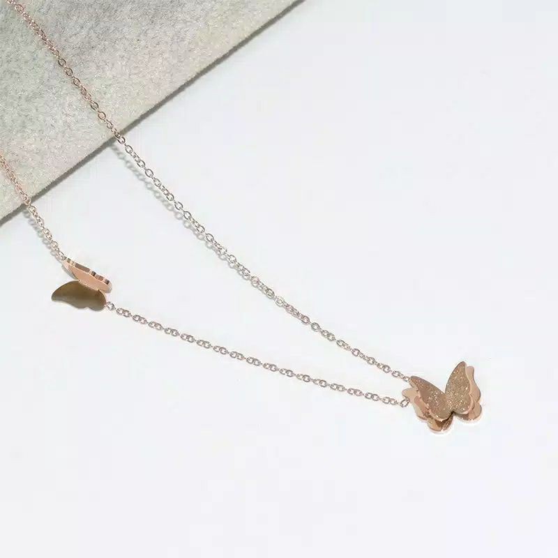 FF Kalung Rantai Dengan Liontin Kupu-Kupu Bahan Stainless Steel Warna Rose Gold Untuk Wanita
