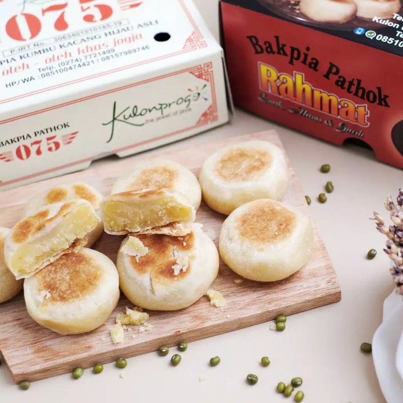

Bakpia Pathok Kacang Hijau "RAHMAT" isi 15 dan 20