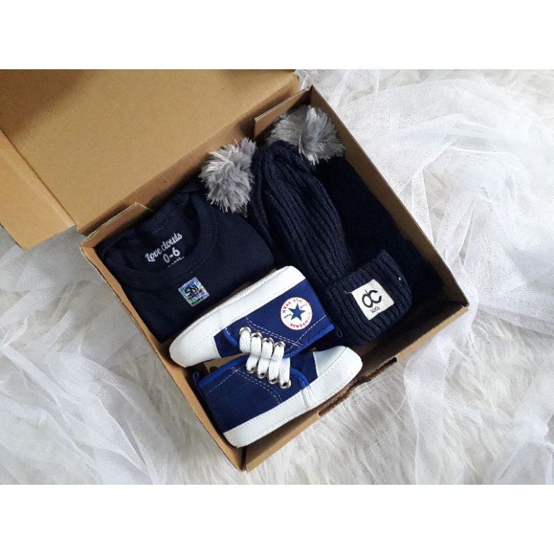 YAMA GIFTBOX hampers bayi parsel giftbox kado set jumper sepatu topi bayi boy and girl-Navy