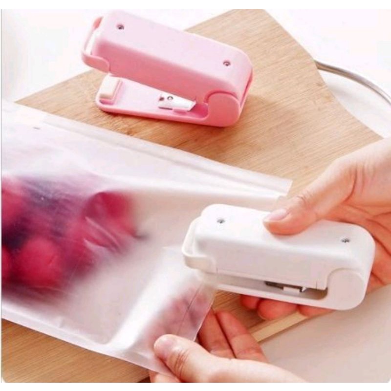 (BEYONDFANCY) Snack Sealer Hand Sealer Perekat Penutup Snack Makanan Mini Sealing Machine