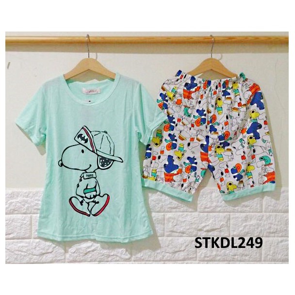 Baju Anak Laki Snoopy Walk Green