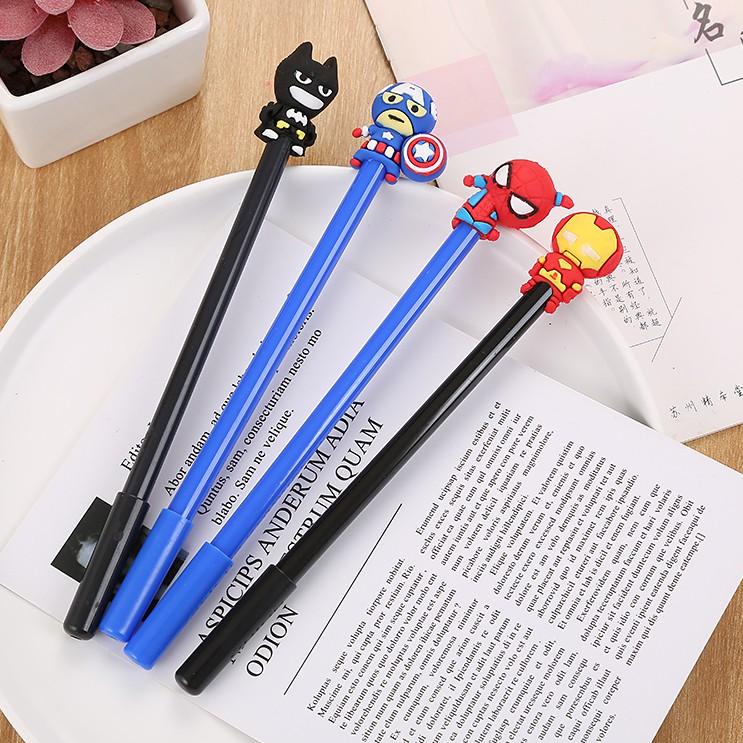 

Ready Stock 7MGJE 1 LUSIN PULPEN GEL MOTIF KARAKTER SUPERHERO LUCU IMUT / BOLPEN GEL KARAKTER FS PP1
