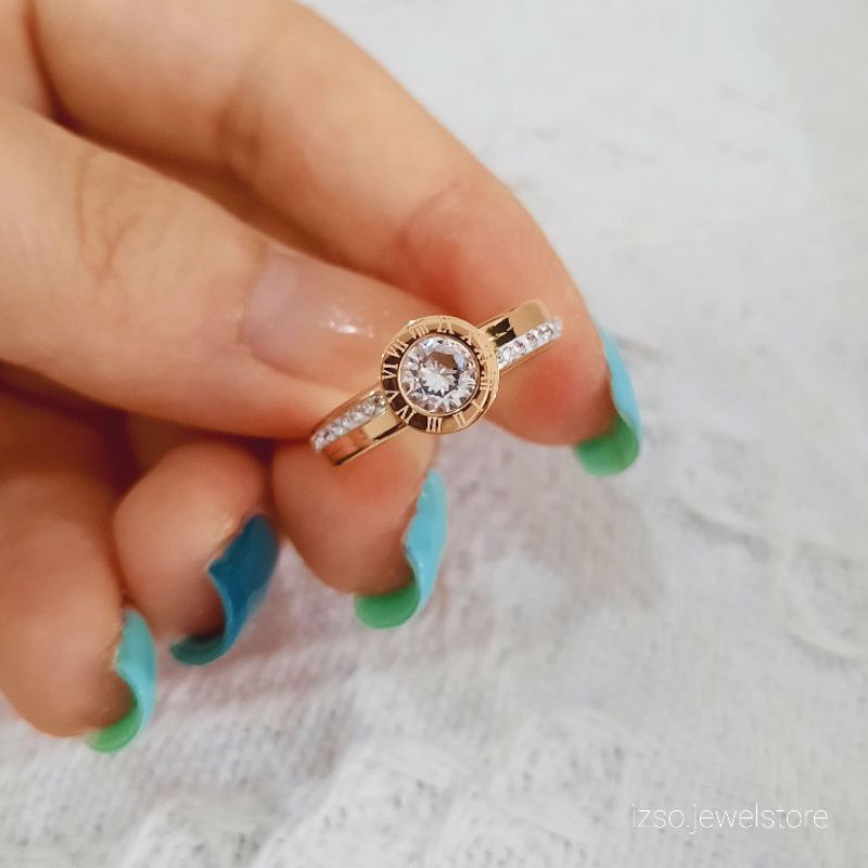 Cincin Titanium Cubic Zirconia Crystal Korean Style Lapis Emas 18k-Niki Gold