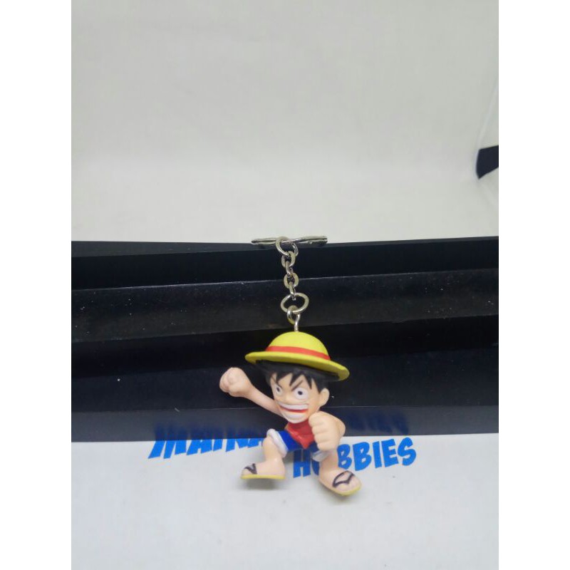 MAINAN ACTION FIGURE ANIME ONE PIECE KEYCHAIN satuan