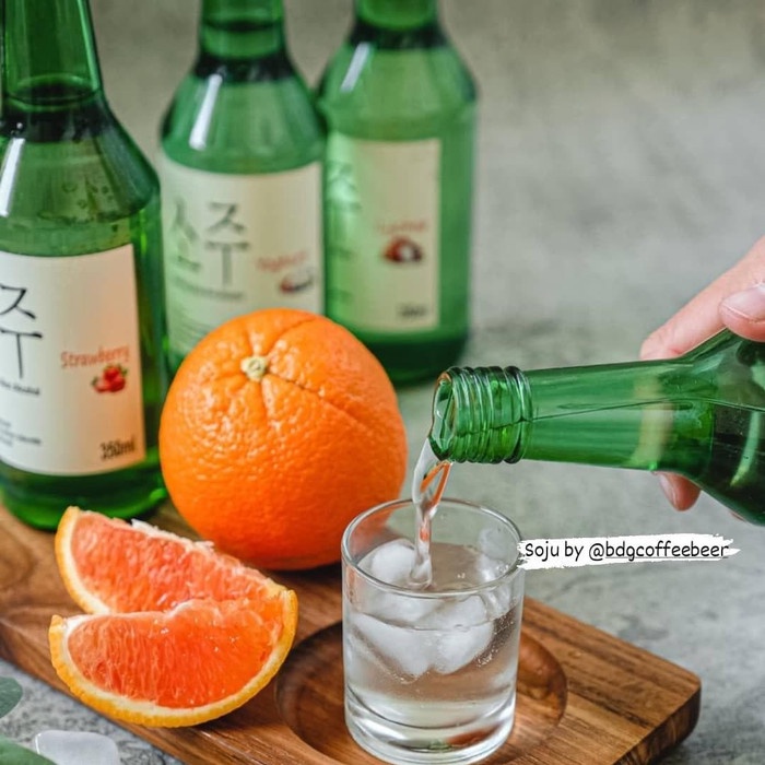 

LAINNYA-KEMASAN-MINUMAN- SPARKLING SSOJU NON ALCOHOL - BLUEBERRY -MINUMAN-KEMASAN-LAINNYA.