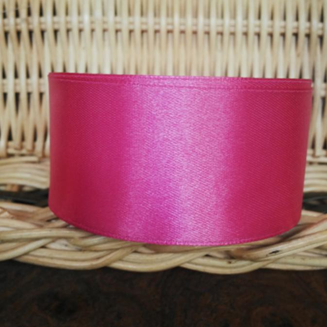 

Pita Satin Polos 1.5"/4 Cm Fuscha -9006 Aksesoris Kerajinan Kado Craft