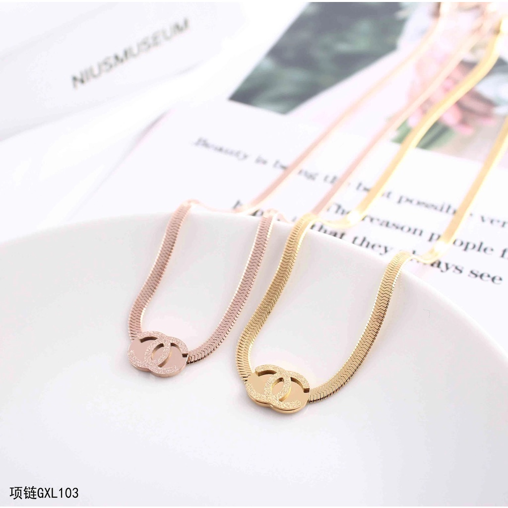 Set Perhiasan Titanium Kalung/Anting 102,7959