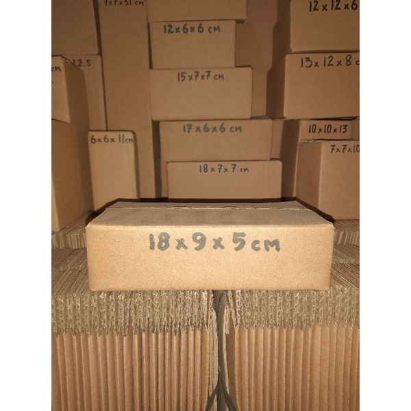 

Kardus 18x9x5 cm baru polos luar dalam