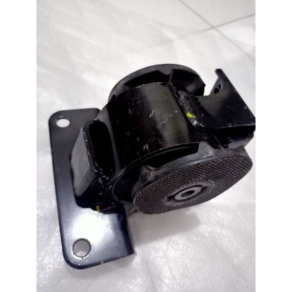 Engine mounting kiri karimun wagon