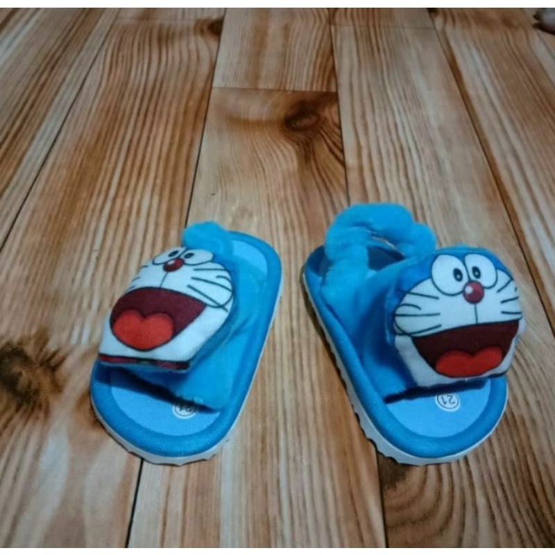 Arkn-SandaL beby anak Kalakter Doraemon