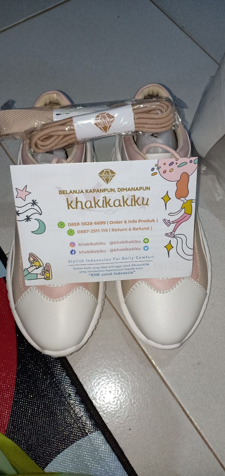 Khakikakiku Rounded Shoelaces Beige