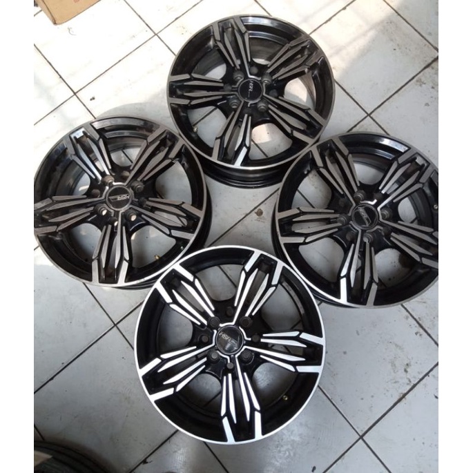 Velg racing bekas R15 HSR Merkin R15 Baut 4 pcd 4x100/4x114,3