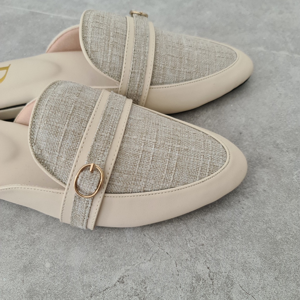 Bloomberg - Terrlaris No.1 Sepatu Wanita Big Size Jumbo '41-45 - &quot; ZOYA&quot;