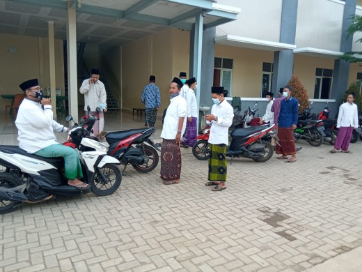 Gorden Smokering Besar Murah 12 Lubang Motif Camelia