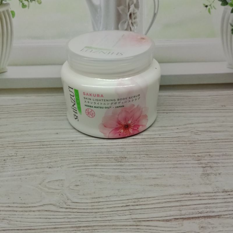 Shinzui Body Scrub 200g(Pilih Variannya)