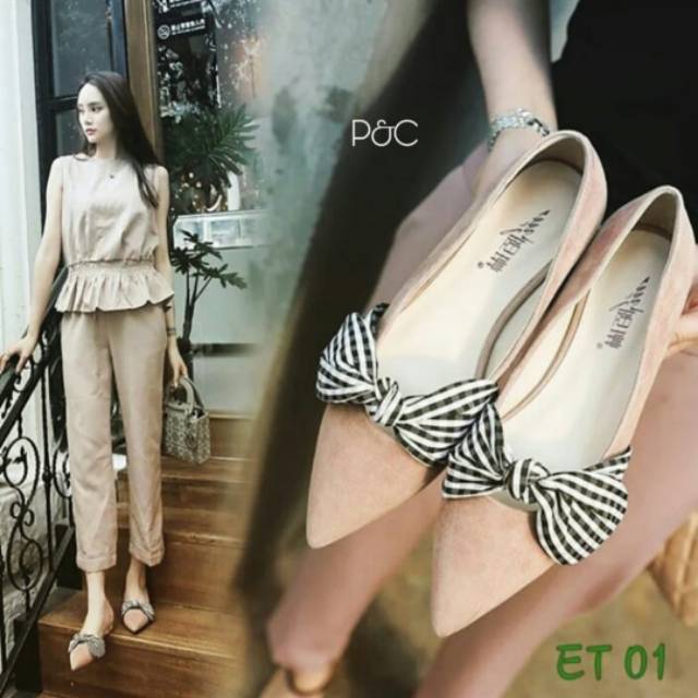 

Flatshoes Pita Kotak