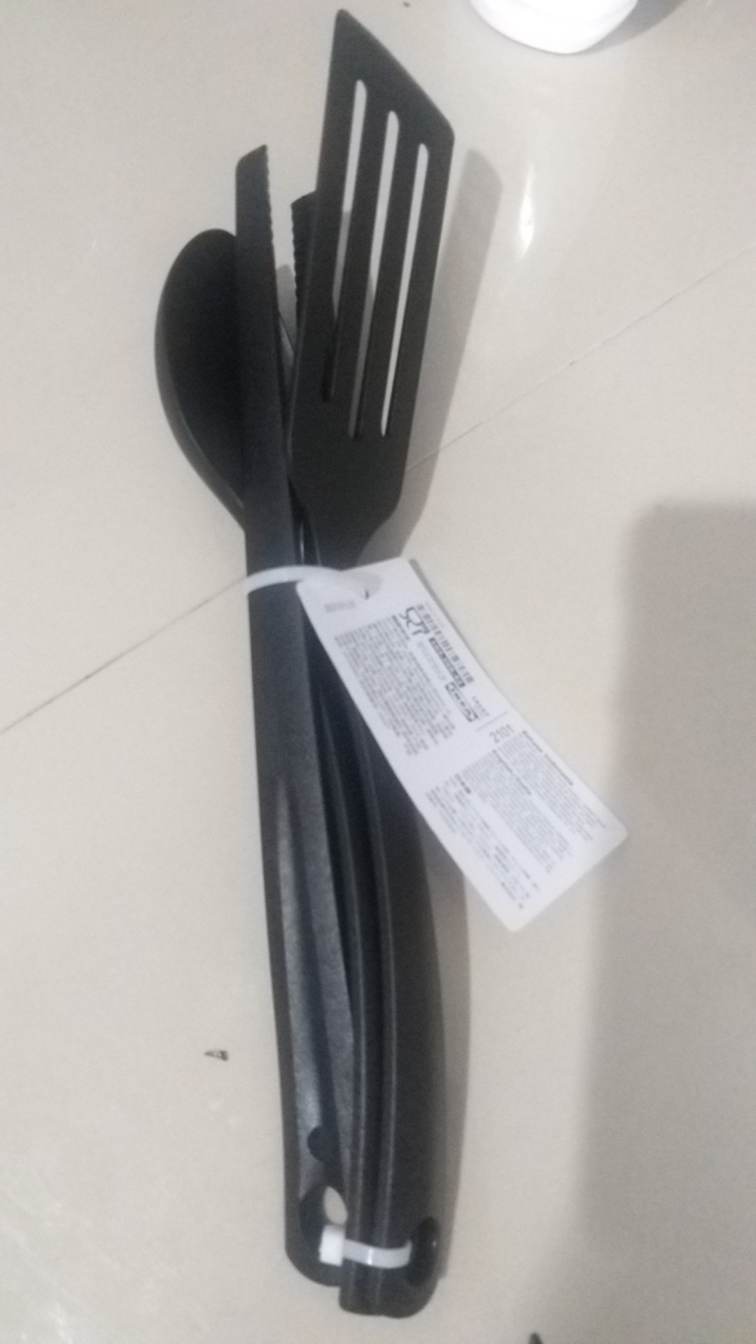 Isi 3 Jepitan Unit Peralatan Dapur Warna Hitam Sodet Capitan Alat Masak