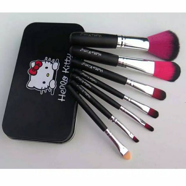 BRUSH HELLO KITTY ISI 7/BRUSH MAKE UP DORAEMON