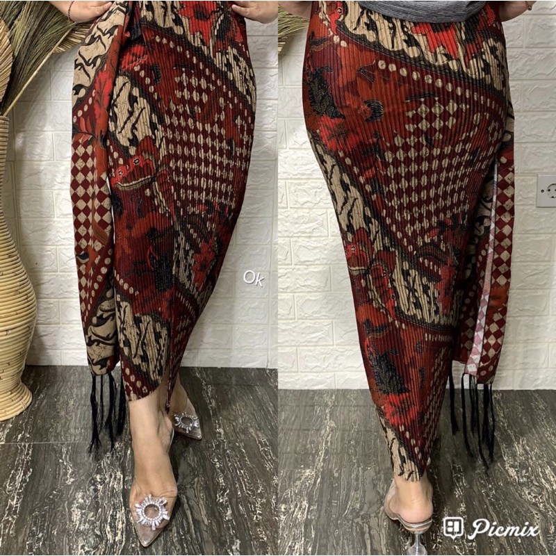 kamen jadi plisket sutra set selendang batik / kamen plisket / kamen batik / rok batik / kamen bali