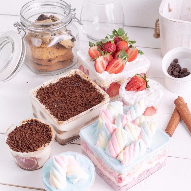

Mon Chérie Cake Series