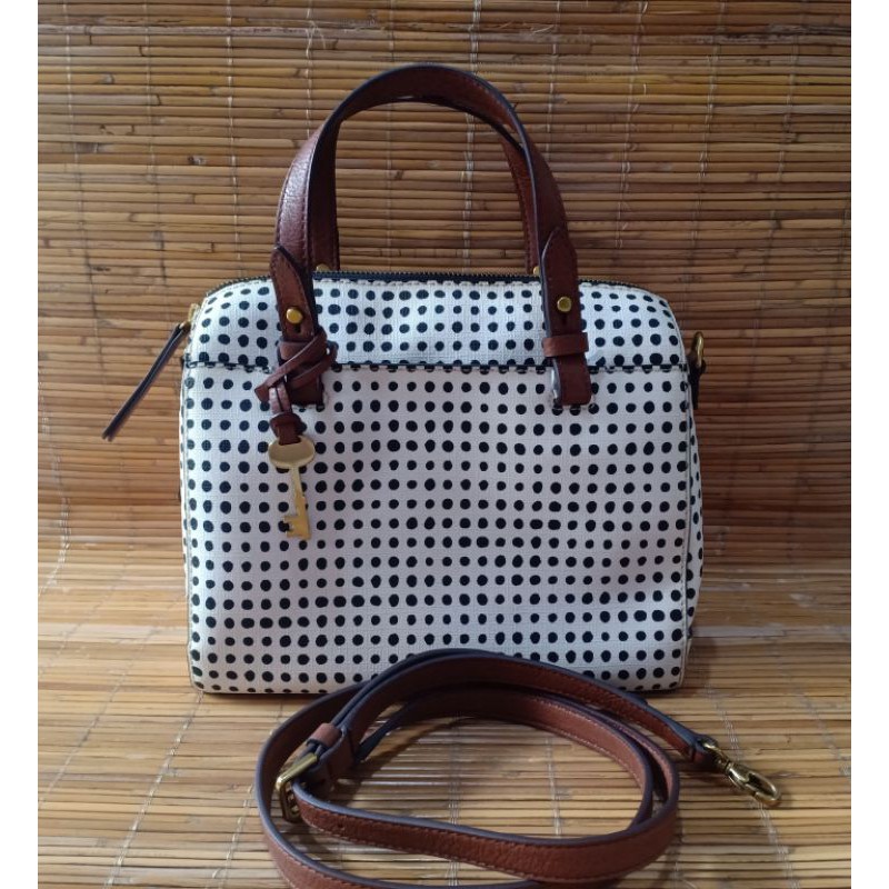 Preloved Fossil Authentic