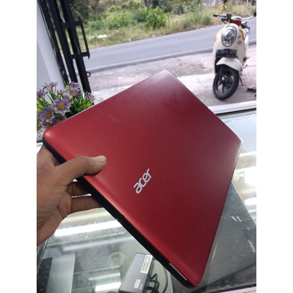 LAPTOP ACER SUPER SLIM HDD + SSD NORMAL