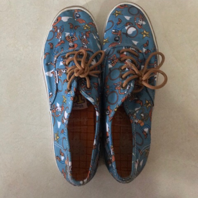 TOY STORY X VANS AUTHENTIC THE SHERIFF WOODY
