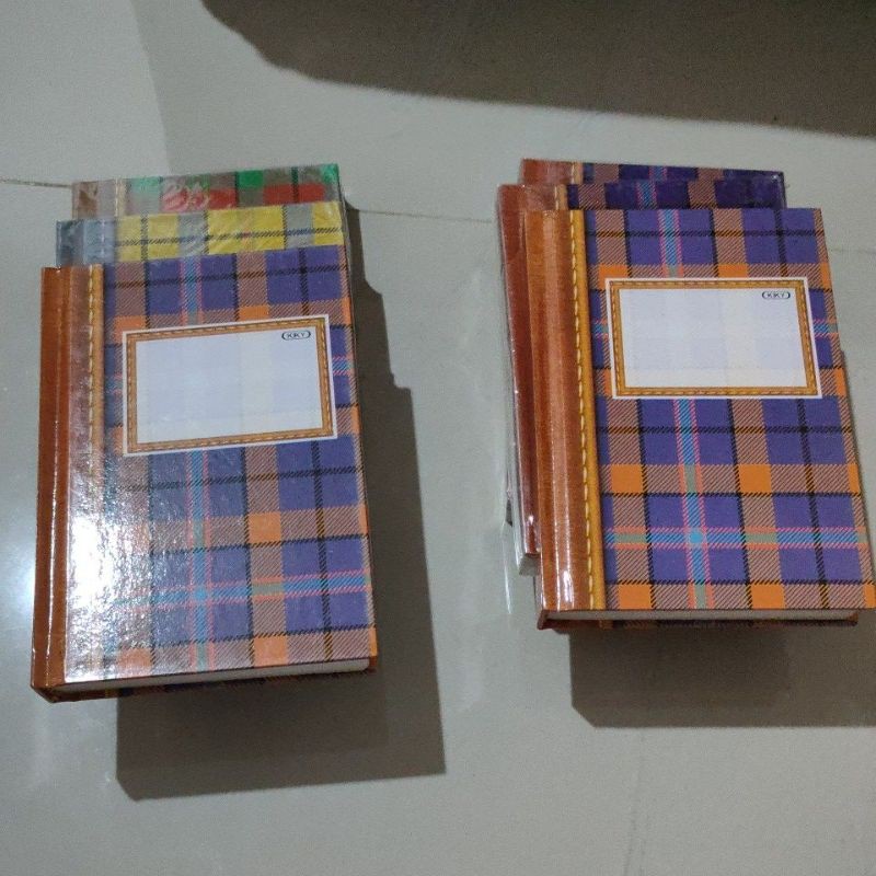 

buku tulis merk kiky kecil isi 200 lembar