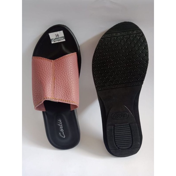 Sandal Tasik Wanita Corlis