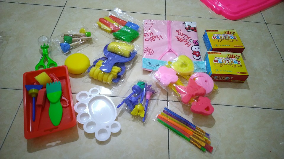 Painting Tools Ekonomis Set Dengan Alas Cat
