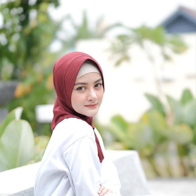 Bergo instan sport / jilbab instan olahraga / Bergo Jersey-Maroon