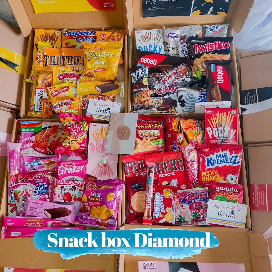 

↓ Snack Box 2 | Hampers Gift Ultah Kado Cewek Cowok Warna Hitam Pink Merah Snackbox Parcel Ulang Tahun