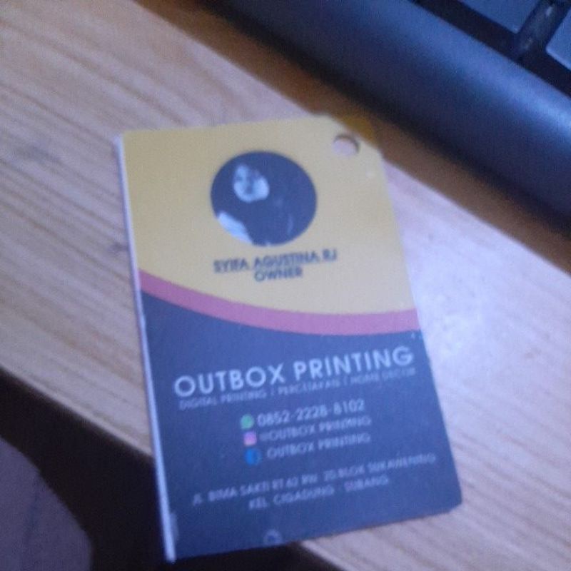 

jasa cetak id card bahan pvc. kartu pelajar karyawan