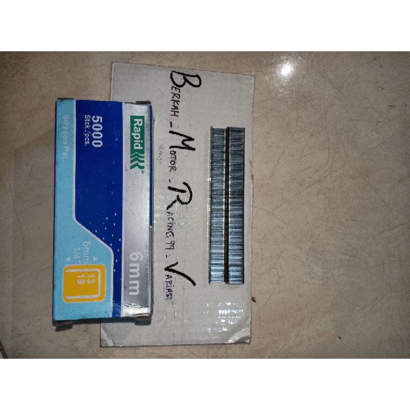

ANAK HEKTER TEMBAK TANGAN RAPID / ISI STAPLER TEMBAK ISI STAPLES TEMBAK UKURAN 6MM /8MM