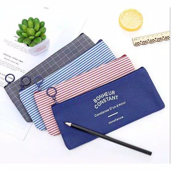 

Kotak Pensil Kanvas Simpel dan Elegan