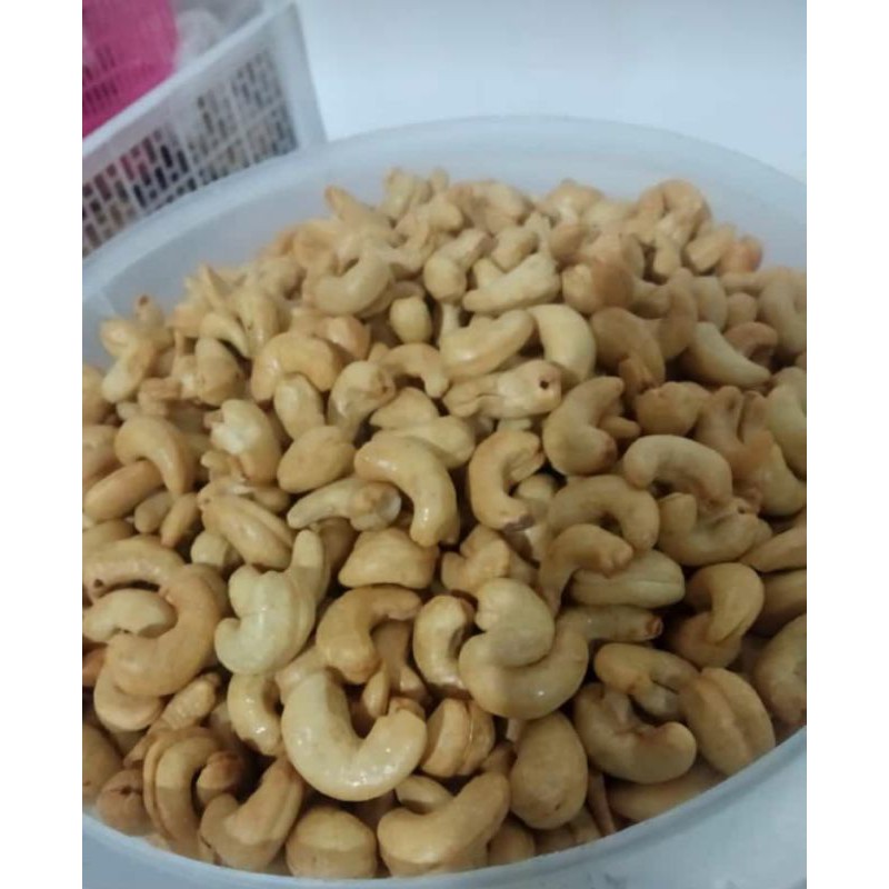 

Cashew Nut - Kacang Mete - Kacang Mede