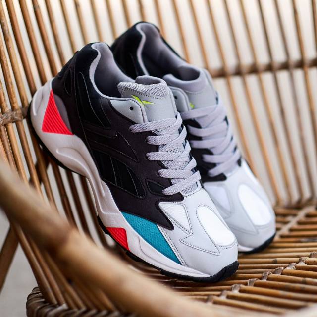 reebok aztrek grey
