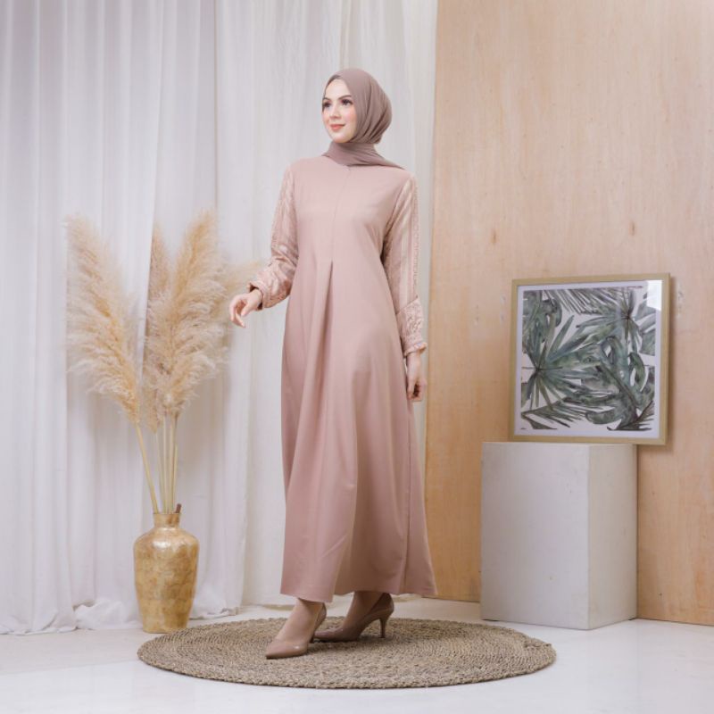 LADY DRESS  by HAWACORNER