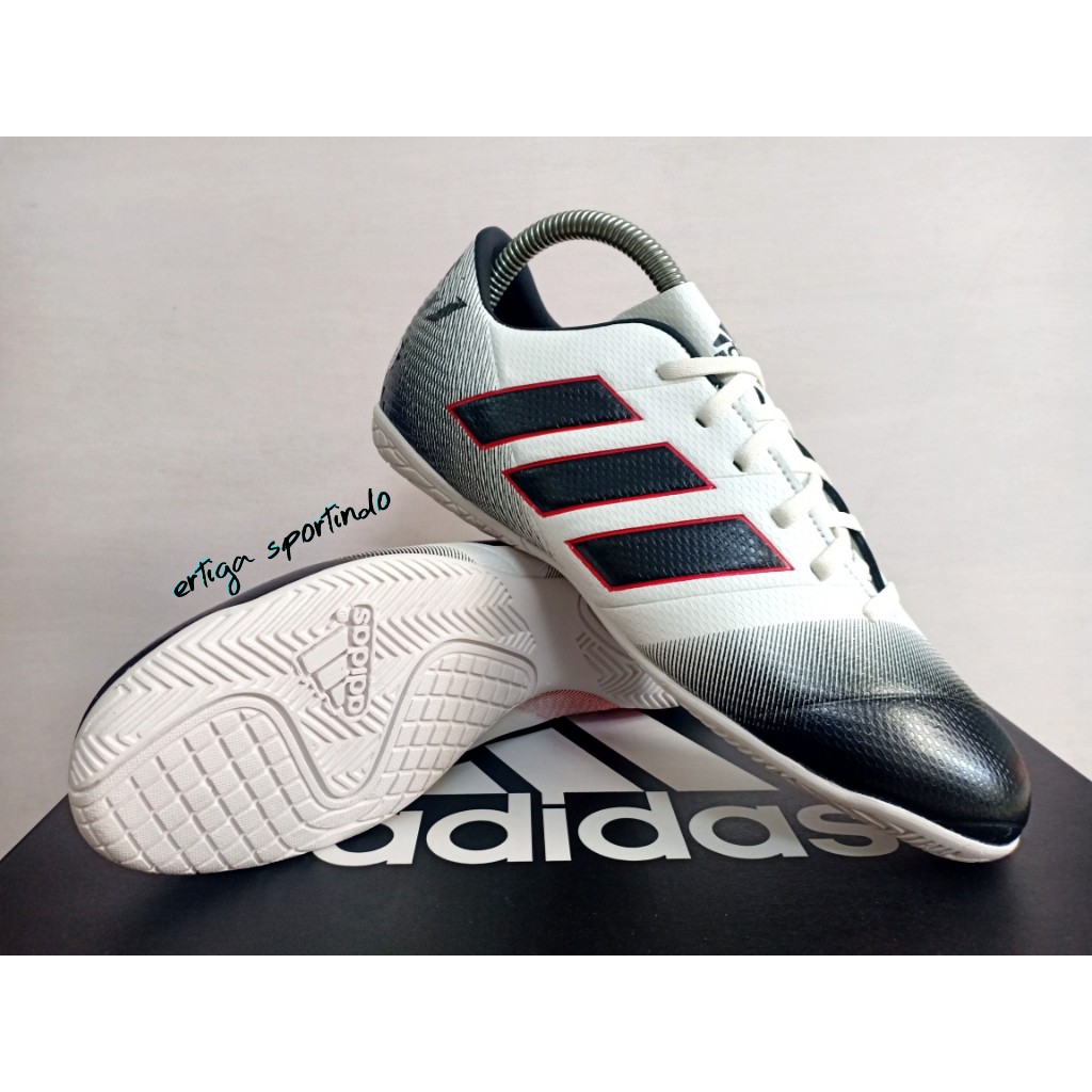 Sepatu Futsal Adidas Nemesiz // Sepatu Futsal Murah
