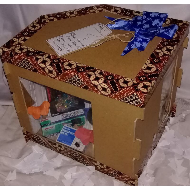 

Hampers peralatan kantor