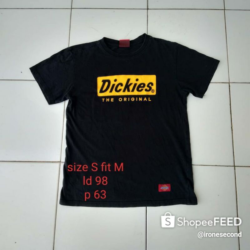 Koas dickies tag merah