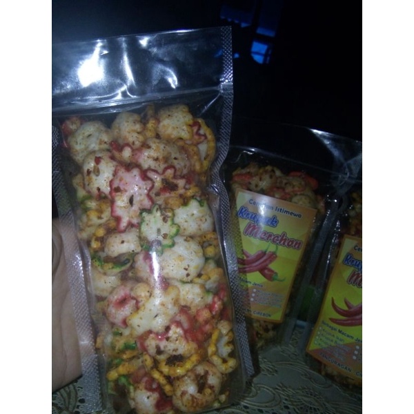 

krupuk pedas setan