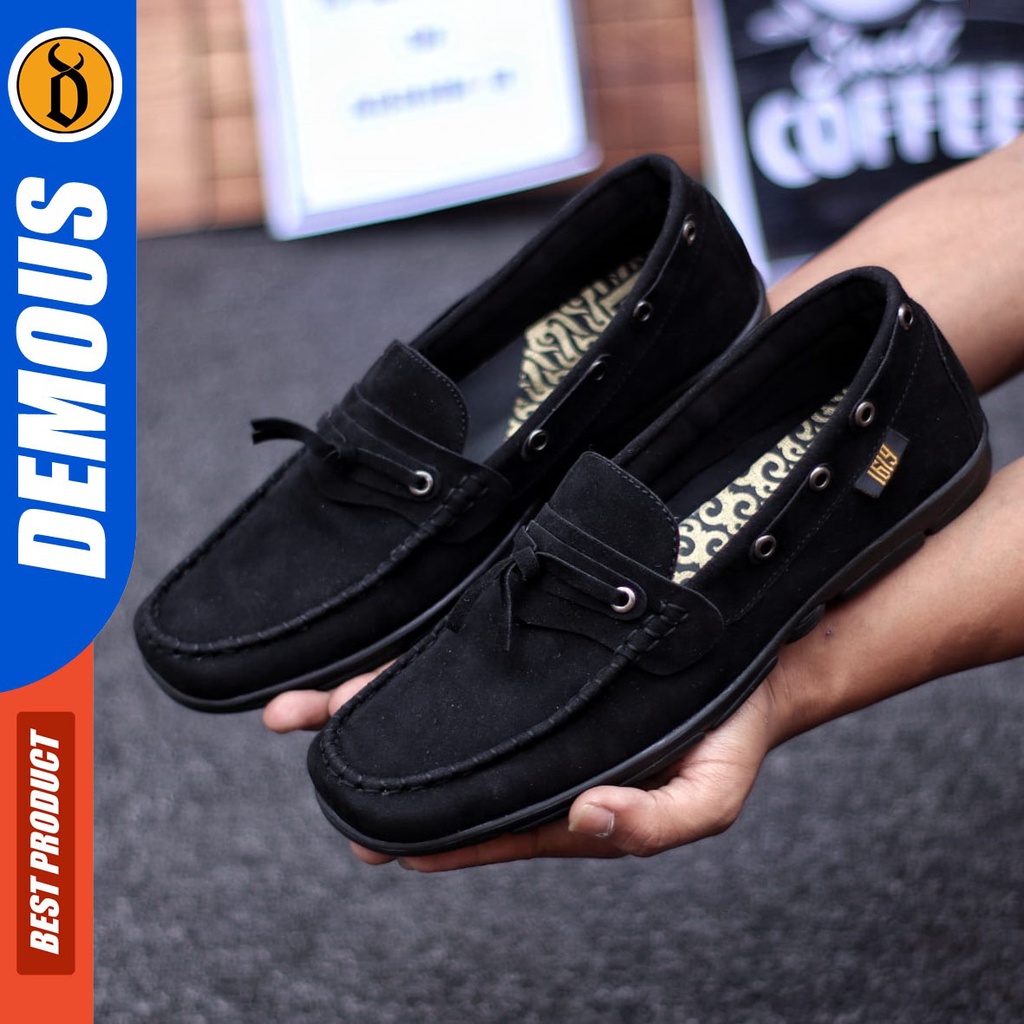 DEMOUS Kayoru - Sepatu Slip On Pria Casual