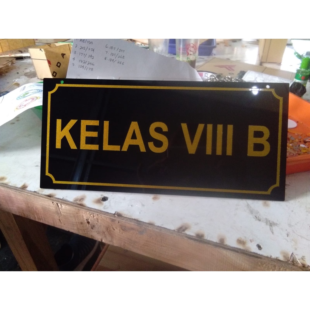 PAPAN NAMA / RUANG AKRILIK / custom papan akrilik ruang kelas